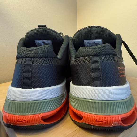 Nike Metcon Training Shoes Men’s Size 13 DO9328-301 Gym CrossFit Olive - Picture 8 of 10